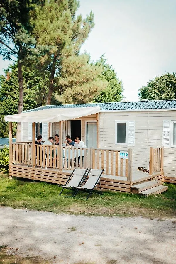 Campingplatz Mobil Home Xxl 4 Chambres - Camping Les Pins Erquy